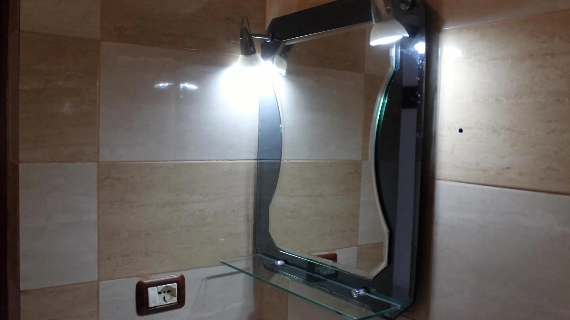 Tomor Shehu Guest House Berat