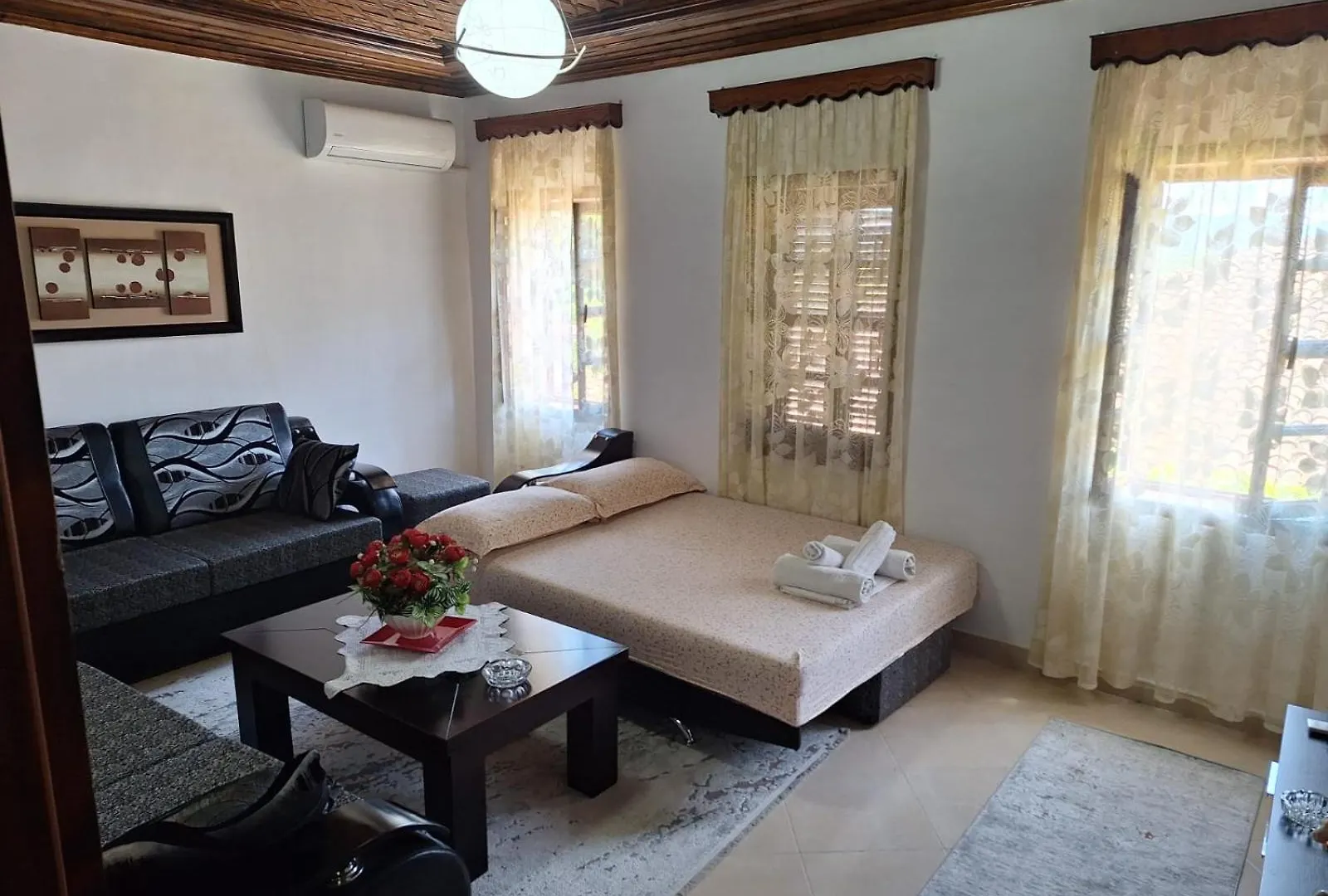 Tomor Shehu Guest House Berat
