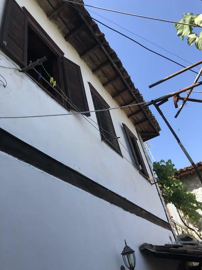 Tomor Shehu Guest House Berat